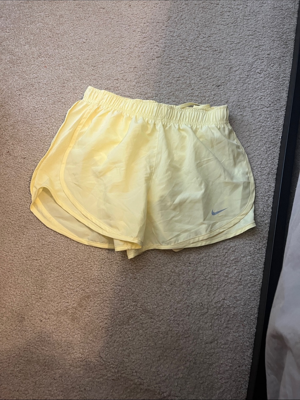 Nike Women's Pale Yellow Athletic Running Shorts size S
